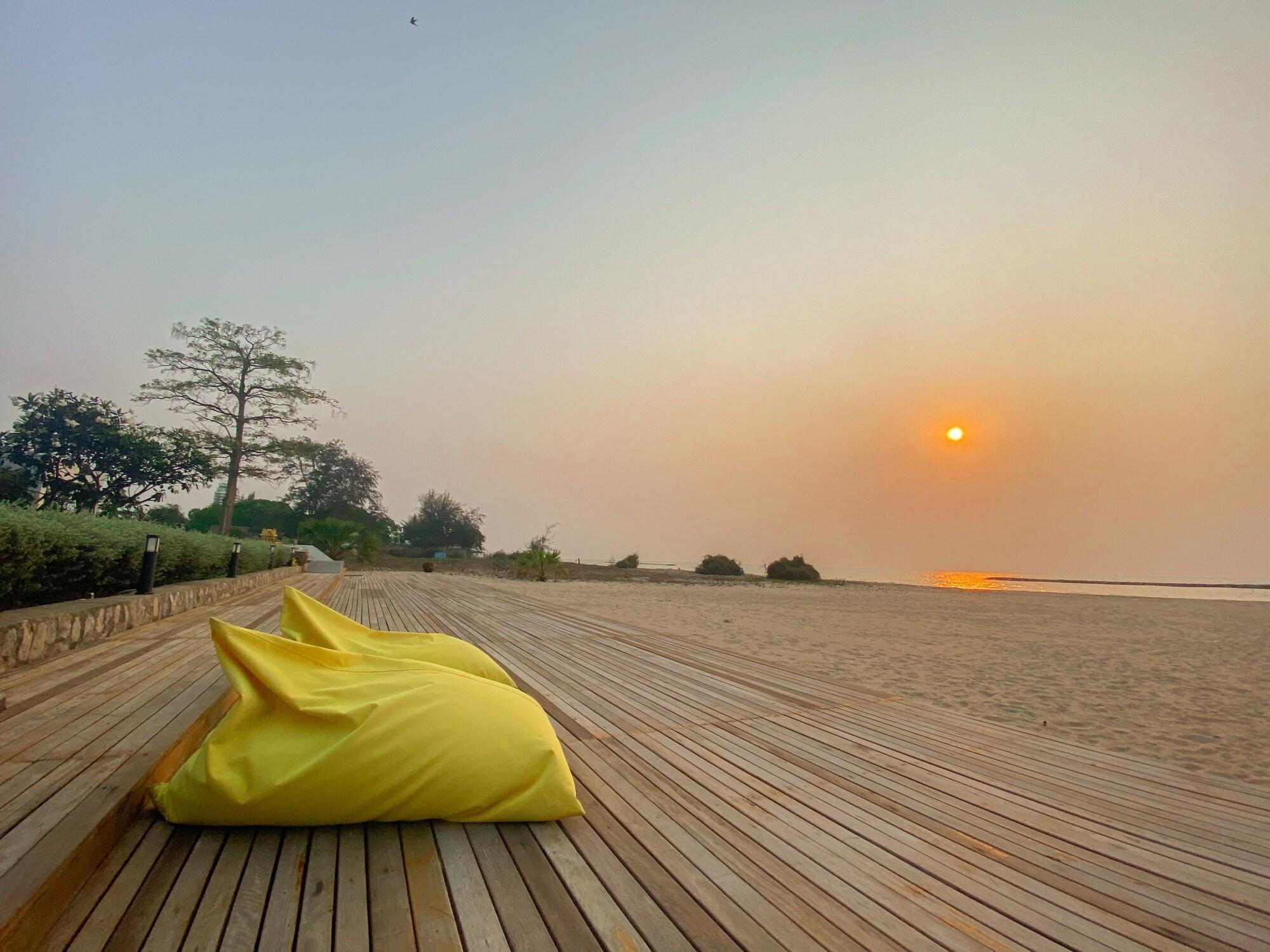Chez Nous Boutique Resort Haad Chao Samran Luaran gambar