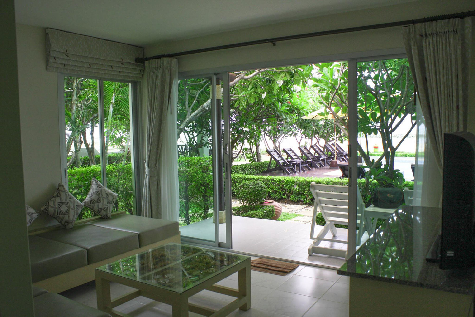 Chez Nous Boutique Resort Haad Chao Samran Luaran gambar
