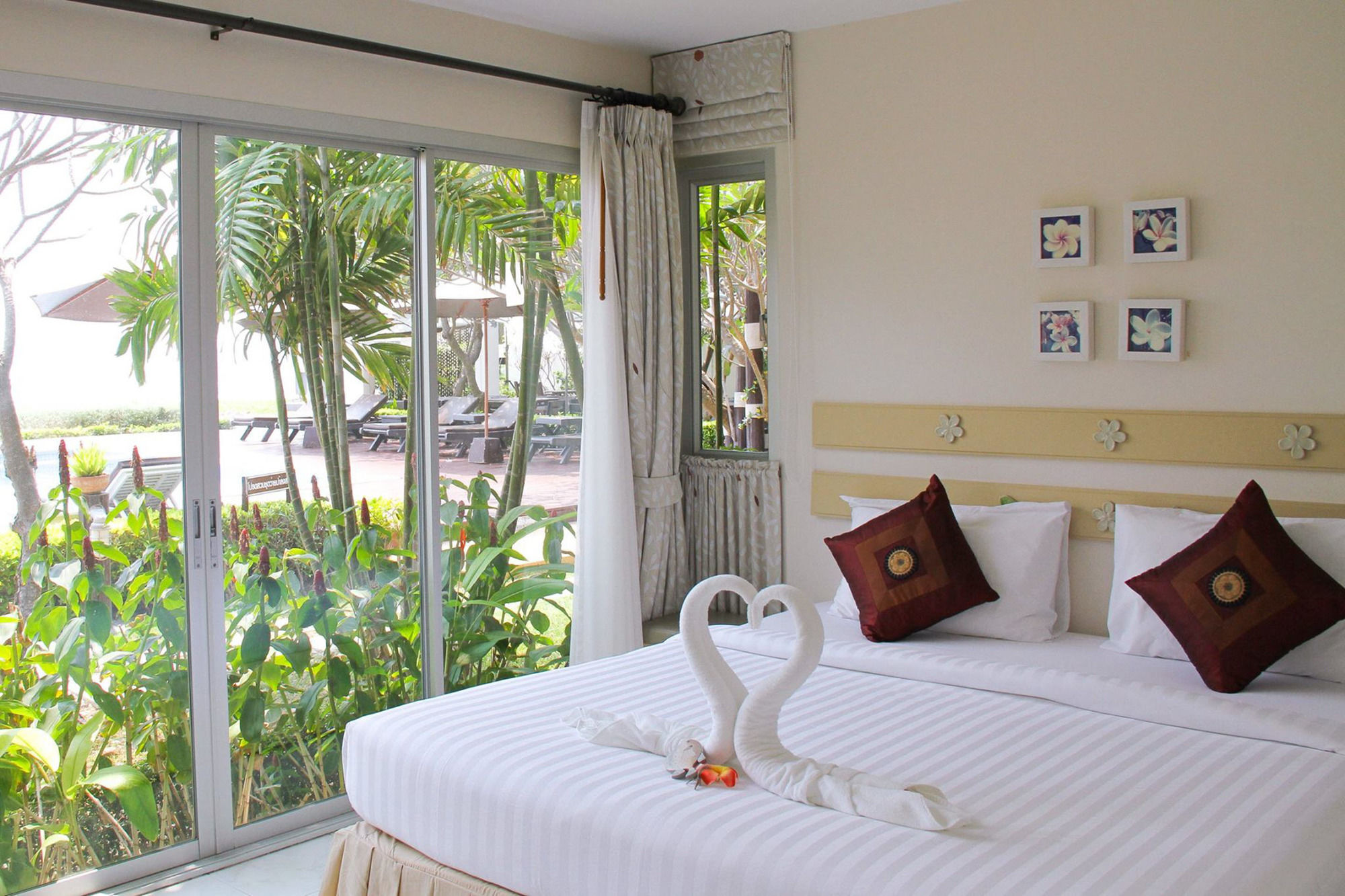 Chez Nous Boutique Resort Haad Chao Samran Luaran gambar